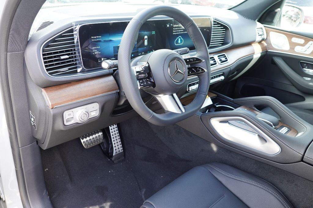 new 2025 Mercedes-Benz GLE 580 car, priced at $89,099