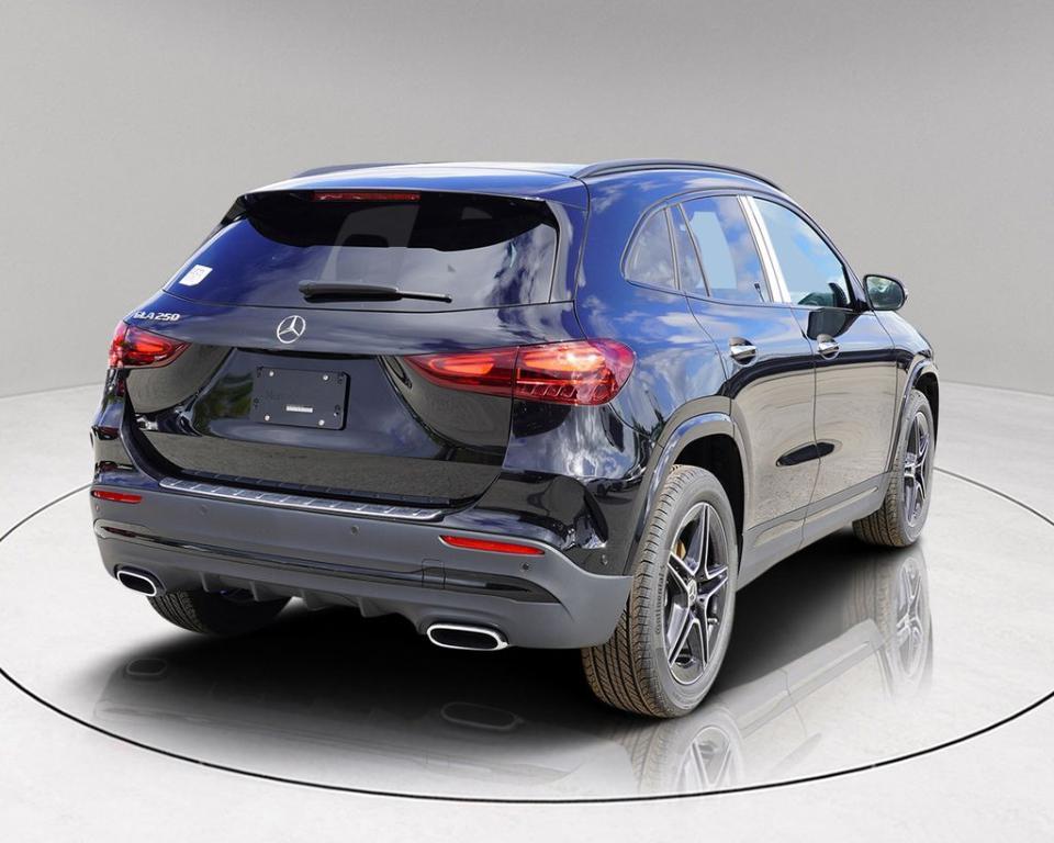 new 2025 Mercedes-Benz GLA 250 car, priced at $48,865