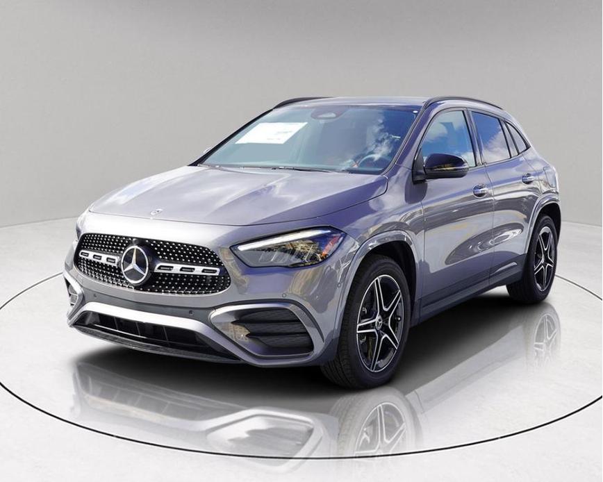 new 2025 Mercedes-Benz GLA 250 car, priced at $49,820