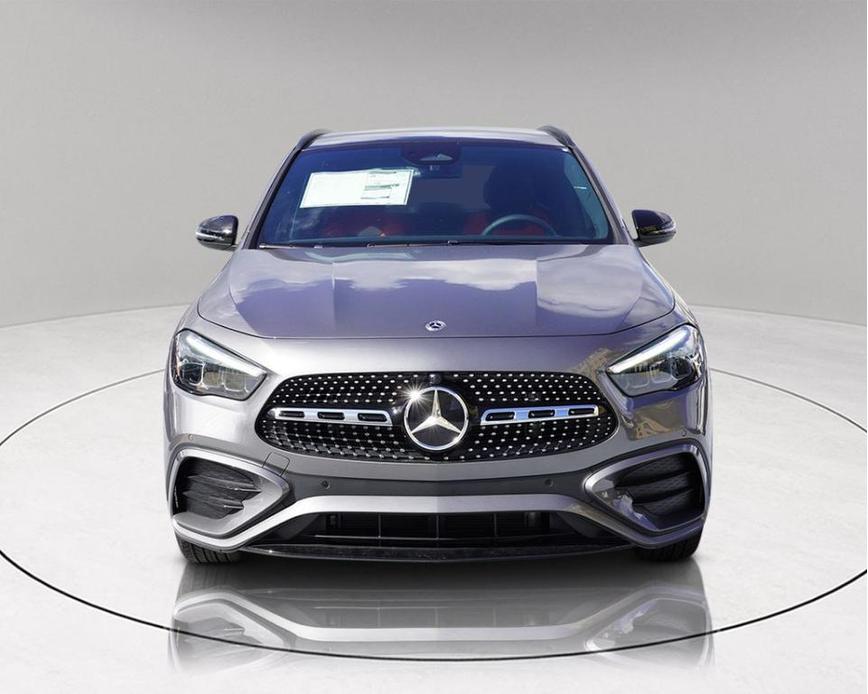 new 2025 Mercedes-Benz GLA 250 car, priced at $49,820