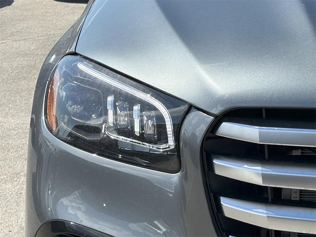 new 2025 Mercedes-Benz GLS 450 car, priced at $91,166