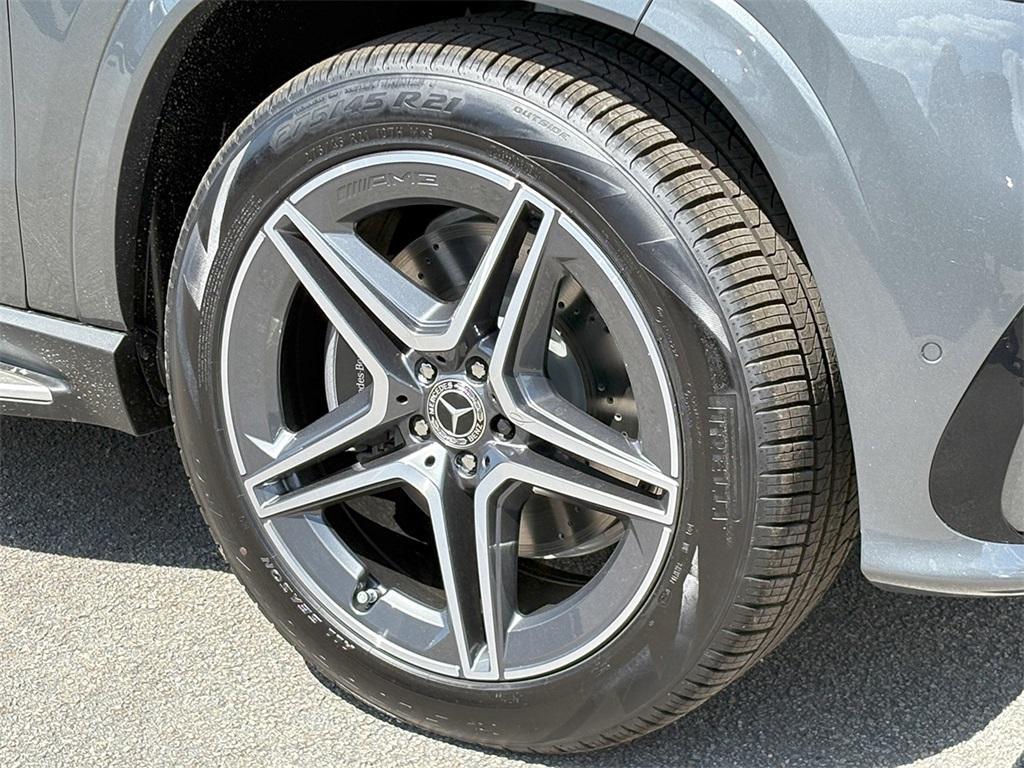 new 2025 Mercedes-Benz GLS 450 car, priced at $91,166
