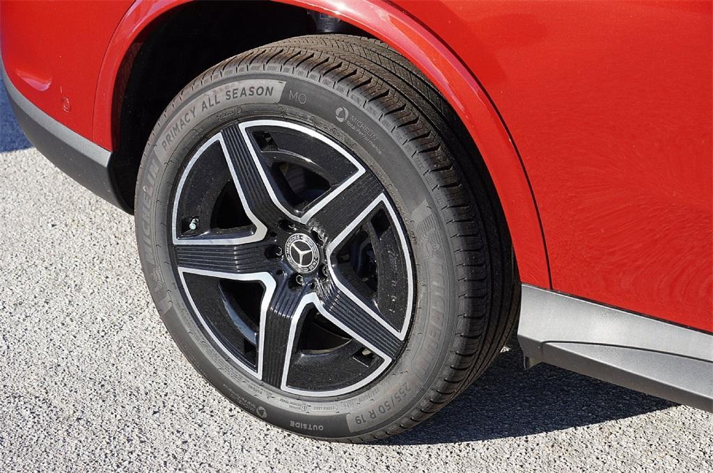 new 2026 Mercedes-Benz GLC 300 car, priced at $54,161