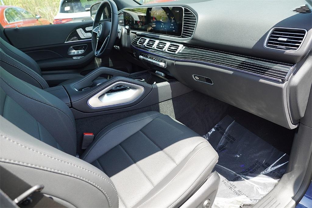 new 2025 Mercedes-Benz GLE 450 car, priced at $76,155