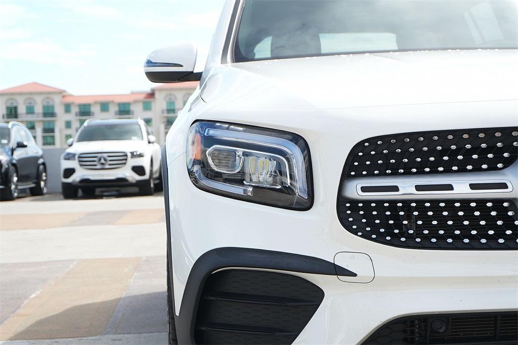 used 2021 Mercedes-Benz GLB 250 car, priced at $33,600