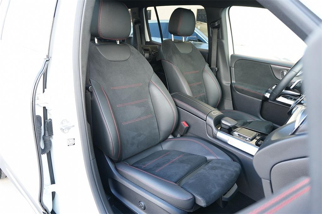 used 2021 Mercedes-Benz GLB 250 car, priced at $33,600