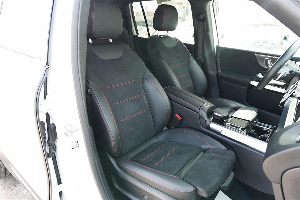 used 2021 Mercedes-Benz GLB 250 car, priced at $33,600