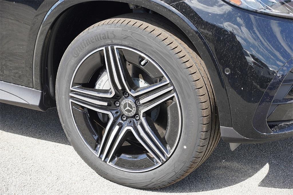 new 2025 Mercedes-Benz GLC 350e car, priced at $62,214