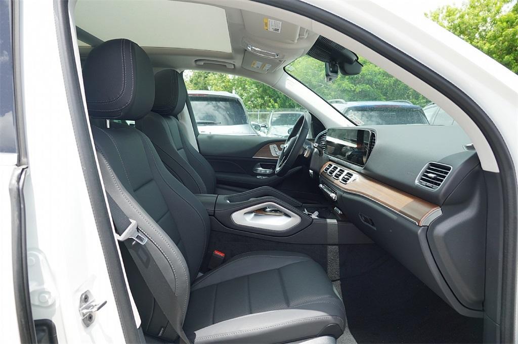 new 2025 Mercedes-Benz GLE 350 car, priced at $64,236