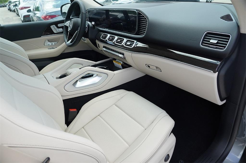 new 2025 Mercedes-Benz GLE 350 car, priced at $63,206