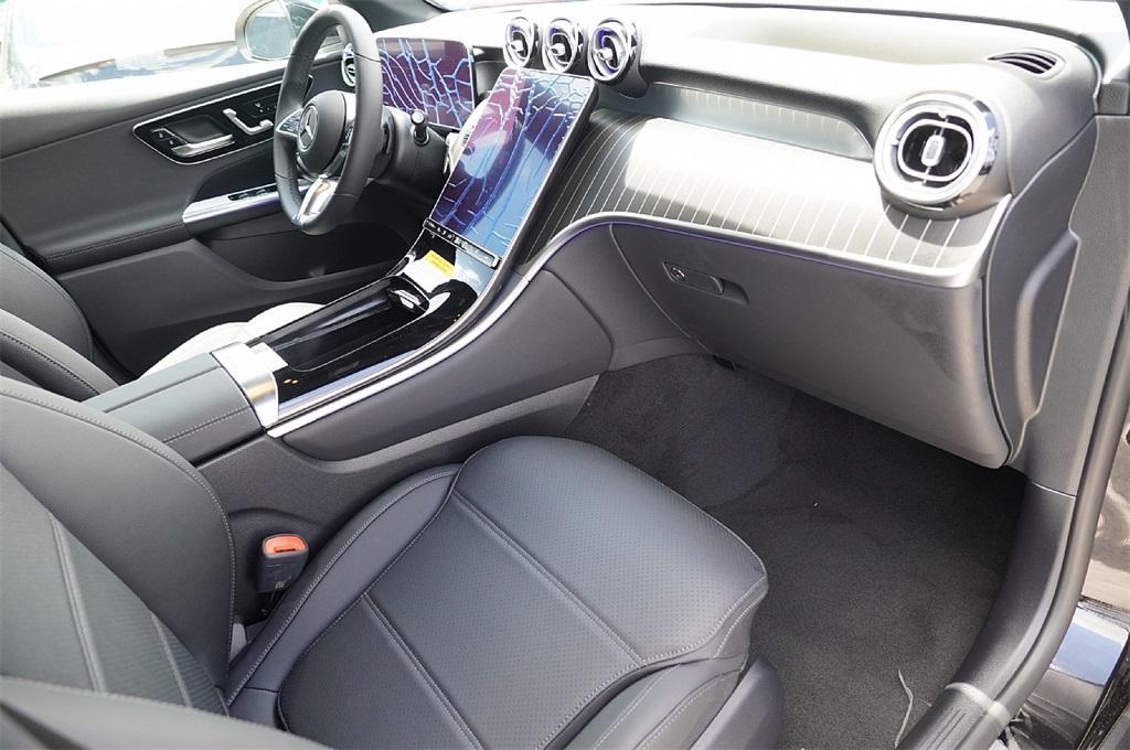 new 2025 Mercedes-Benz GLC 350e car, priced at $61,566