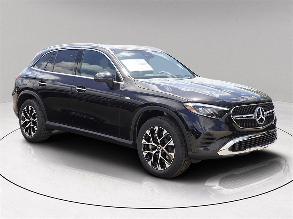 new 2025 Mercedes-Benz GLC 350e car, priced at $61,566