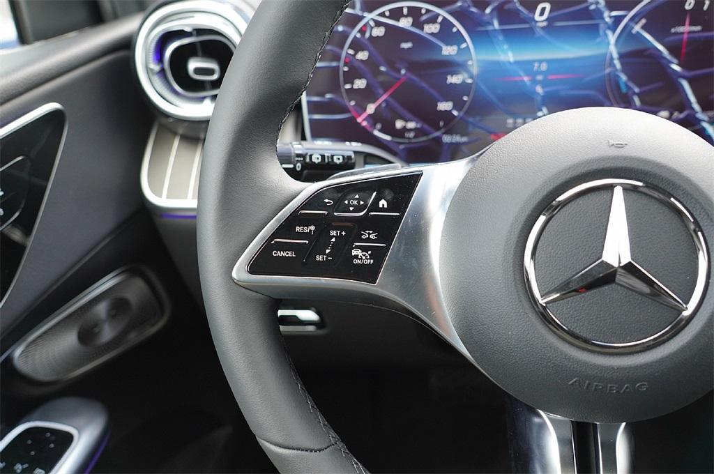 new 2025 Mercedes-Benz GLC 350e car, priced at $61,566