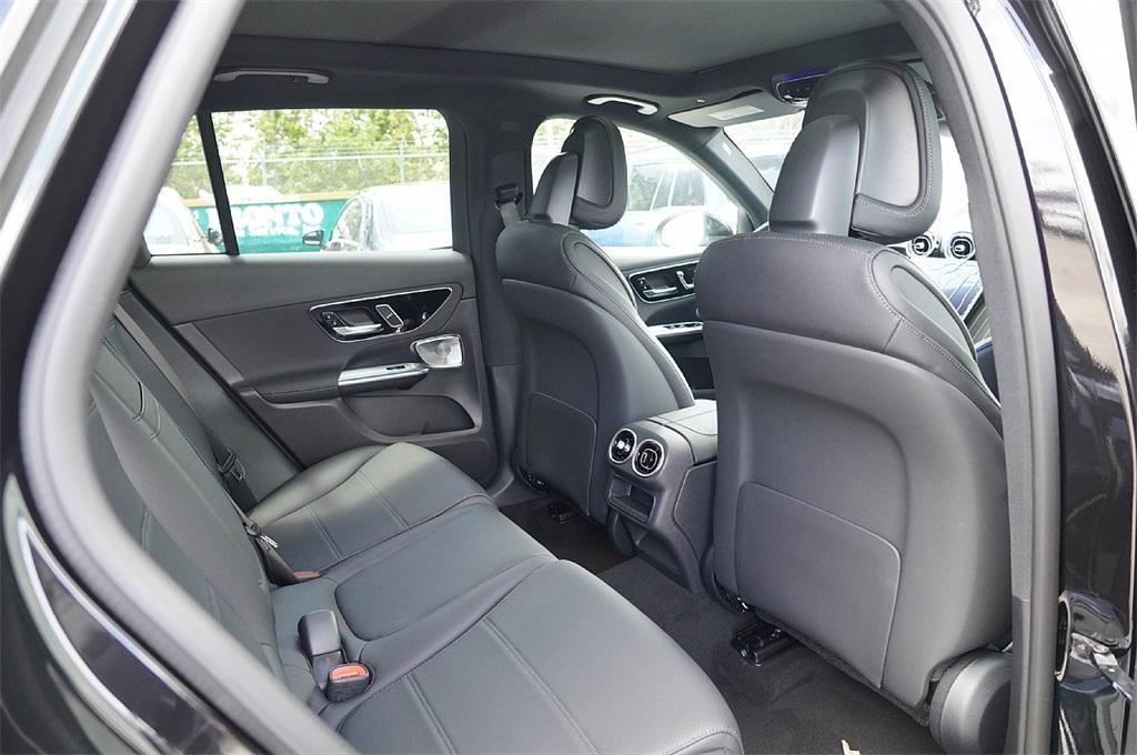 new 2025 Mercedes-Benz GLC 350e car, priced at $61,566