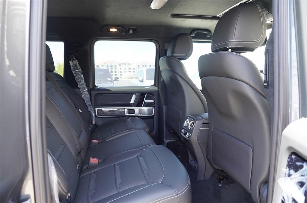 new 2025 Mercedes-Benz AMG G 63 car, priced at $196,445