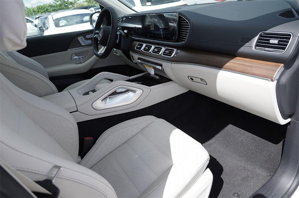 new 2026 Mercedes-Benz GLS 450 car, priced at $92,969