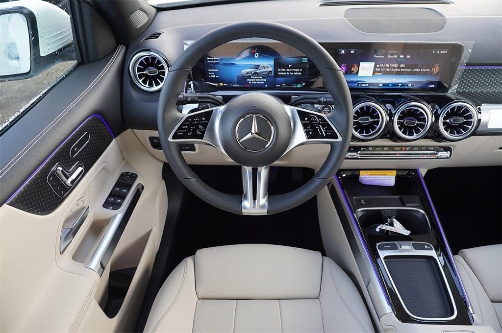 new 2025 Mercedes-Benz GLB 250 car, priced at $40,840