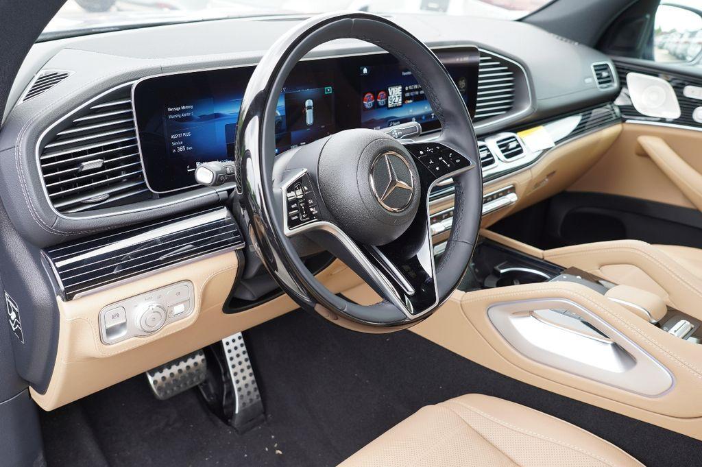 new 2024 Mercedes-Benz GLS 450 car, priced at $94,359