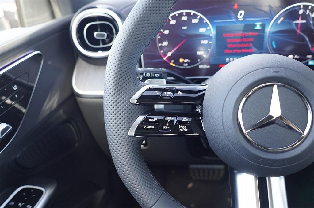 new 2025 Mercedes-Benz GLC 350e car, priced at $62,105