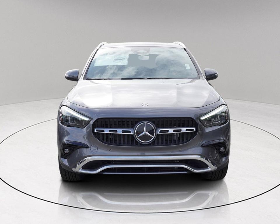 new 2025 Mercedes-Benz GLA 250 car, priced at $47,540