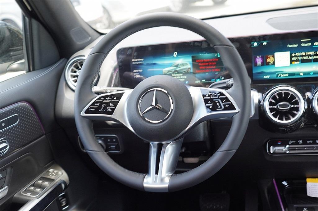 new 2025 Mercedes-Benz GLB 250 car, priced at $40,840