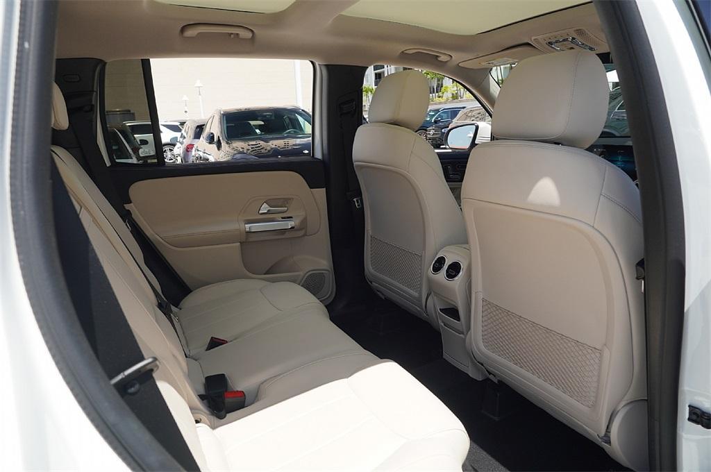 used 2022 Mercedes-Benz GLB 250 car, priced at $33,350