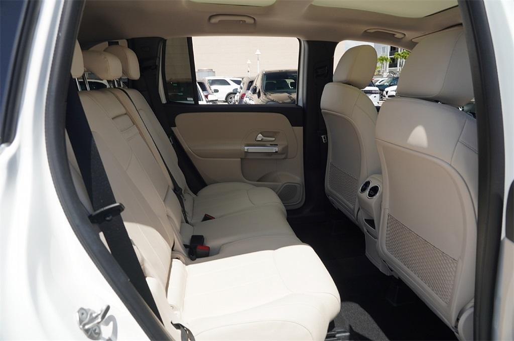 used 2022 Mercedes-Benz GLB 250 car, priced at $33,350