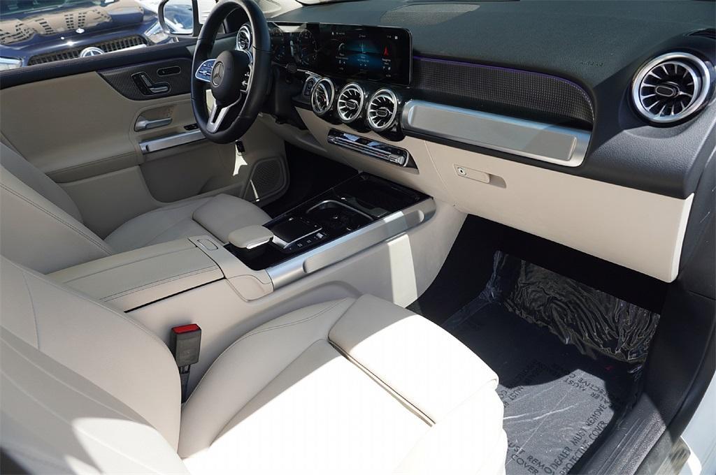used 2022 Mercedes-Benz GLB 250 car, priced at $33,350