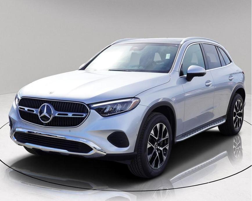 new 2025 Mercedes-Benz GLC 350e car, priced at $61,714