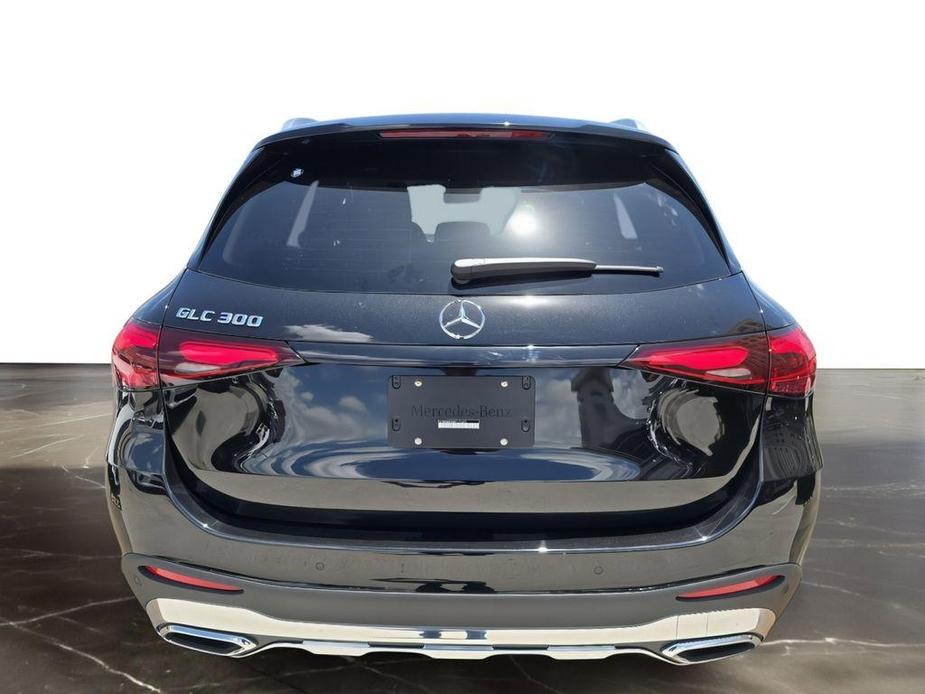 new 2024 Mercedes-Benz GLC 300 car, priced at $52,622