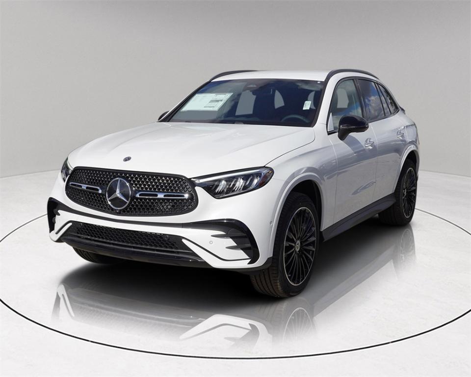 new 2025 Mercedes-Benz GLC 300 car, priced at $62,590