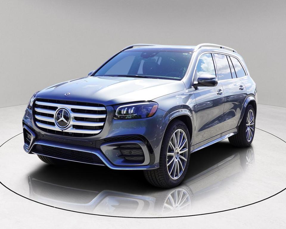 new 2025 Mercedes-Benz GLS 450 car, priced at $88,976