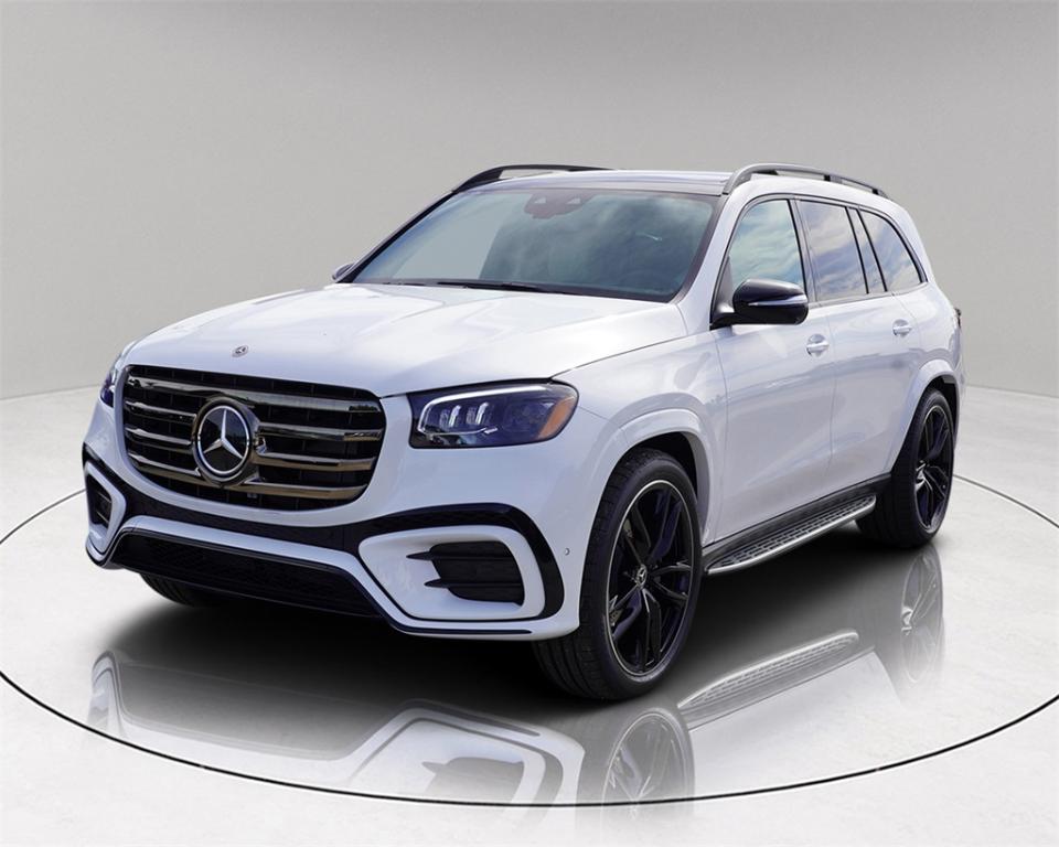 new 2025 Mercedes-Benz GLS 450 car, priced at $103,345