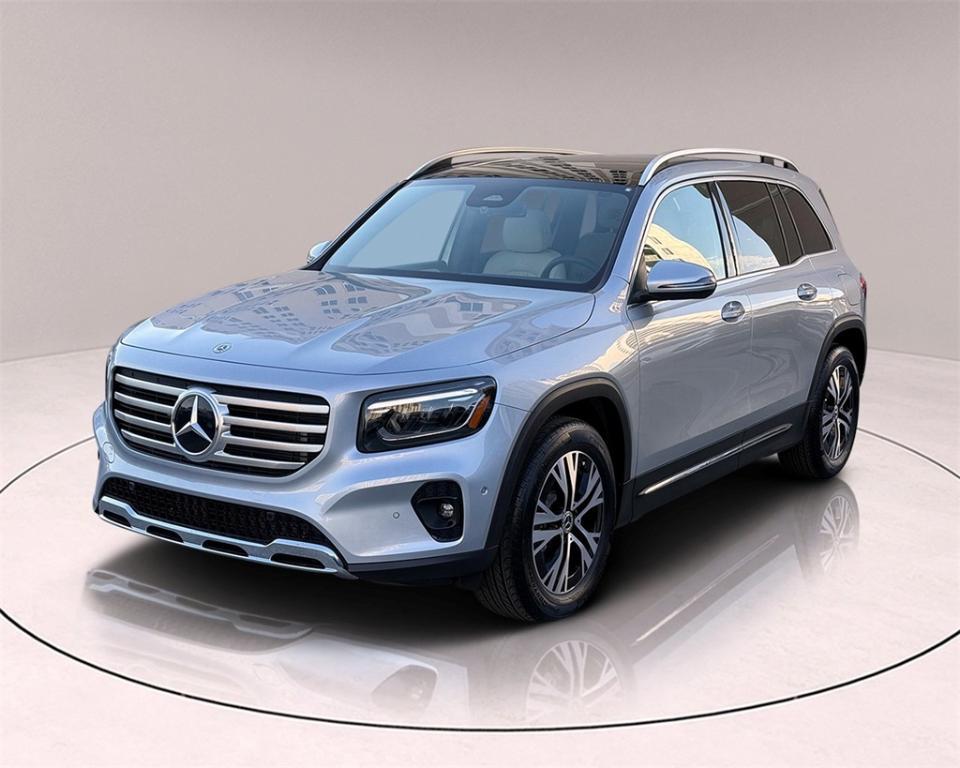 new 2025 Mercedes-Benz GLB 250 car, priced at $49,565