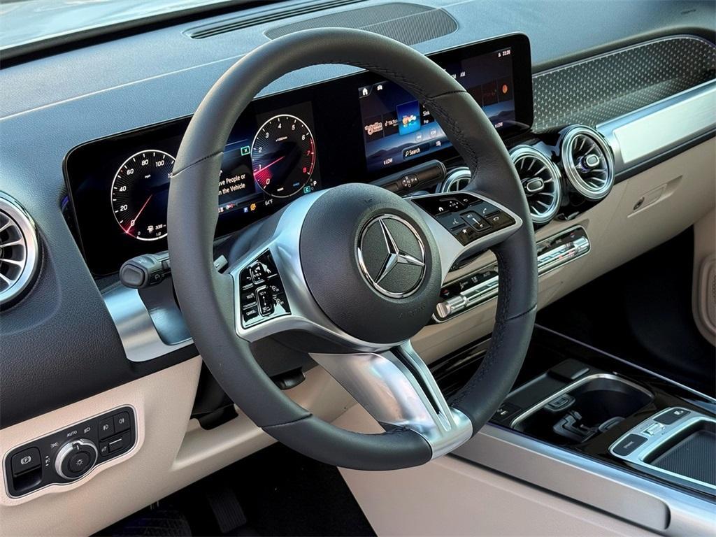 new 2025 Mercedes-Benz GLB 250 car, priced at $49,565