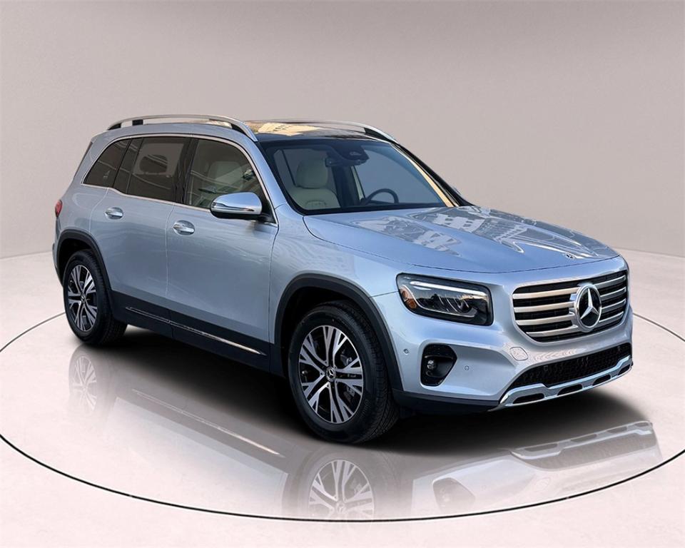 new 2025 Mercedes-Benz GLB 250 car, priced at $49,565