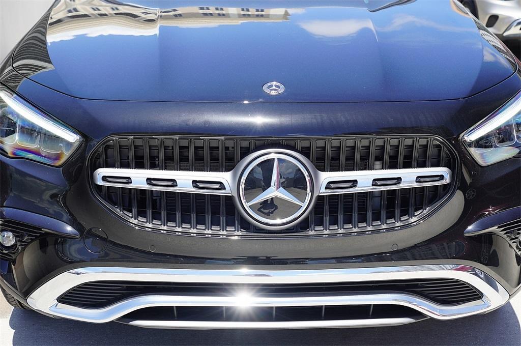 new 2025 Mercedes-Benz GLA 250 car, priced at $39,612