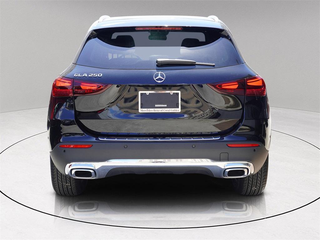new 2025 Mercedes-Benz GLA 250 car, priced at $39,612