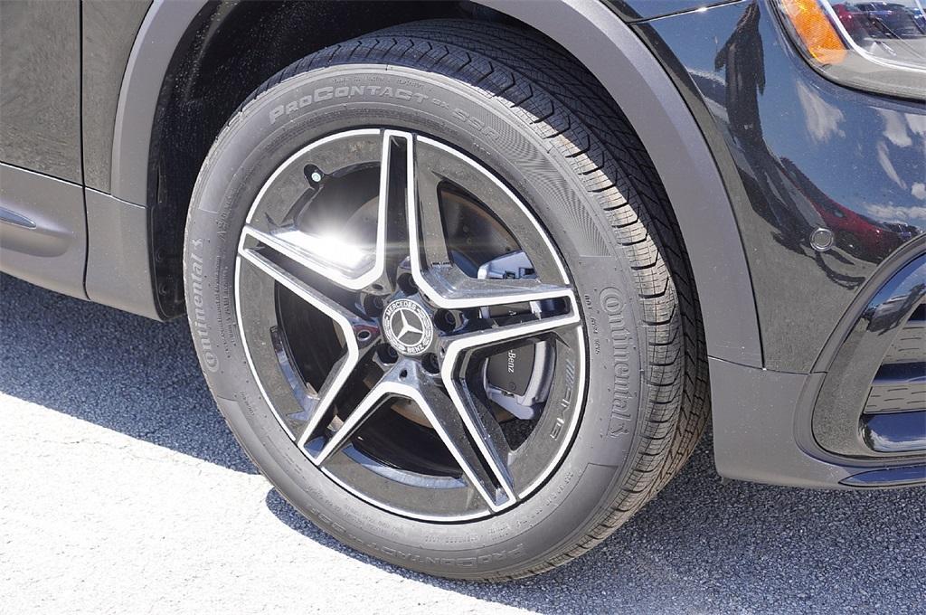 new 2025 Mercedes-Benz GLB 250 car, priced at $45,405
