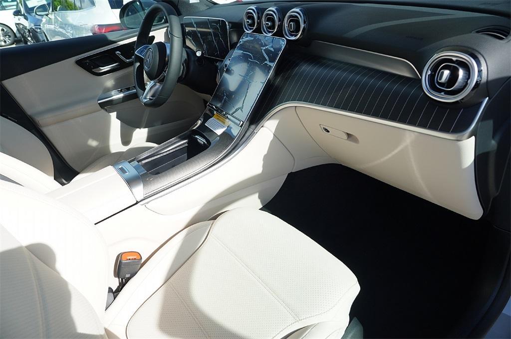 new 2025 Mercedes-Benz GLC 350e car, priced at $61,065