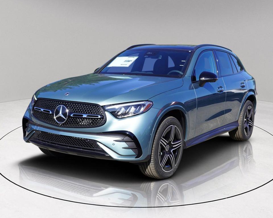 new 2025 Mercedes-Benz GLC 300 car, priced at $60,325