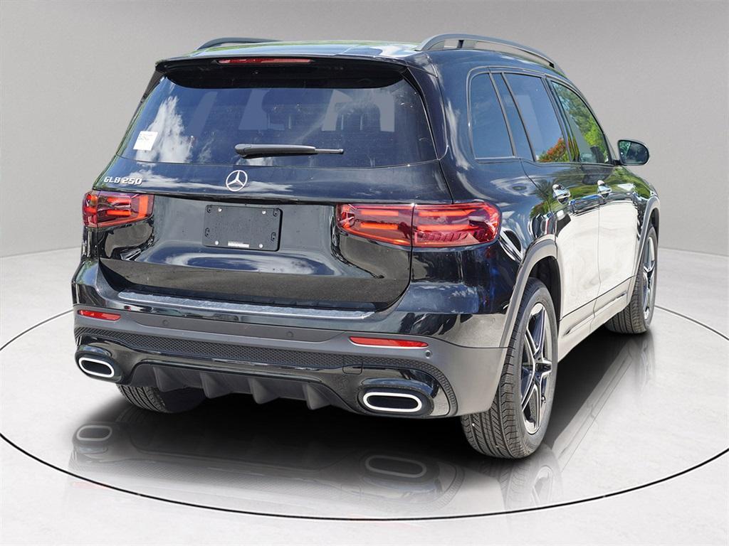 new 2025 Mercedes-Benz GLB 250 car, priced at $45,405