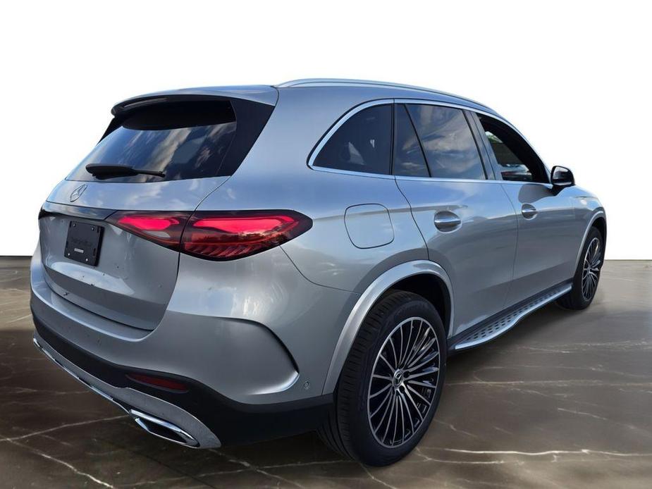 new 2024 Mercedes-Benz GLC 300 car, priced at $57,139