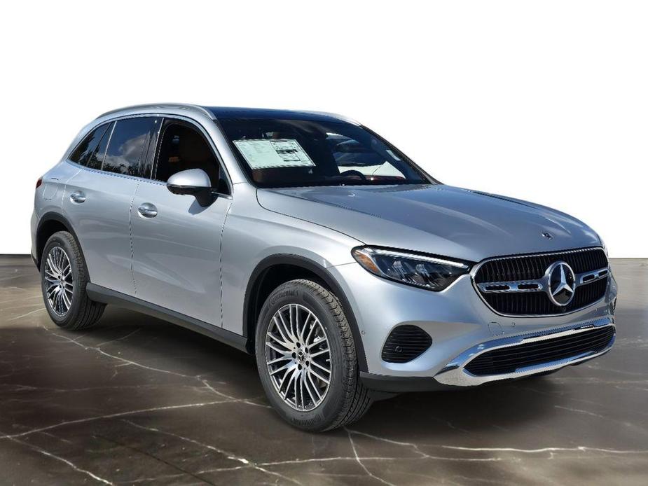 new 2024 Mercedes-Benz GLC 300 car, priced at $52,991