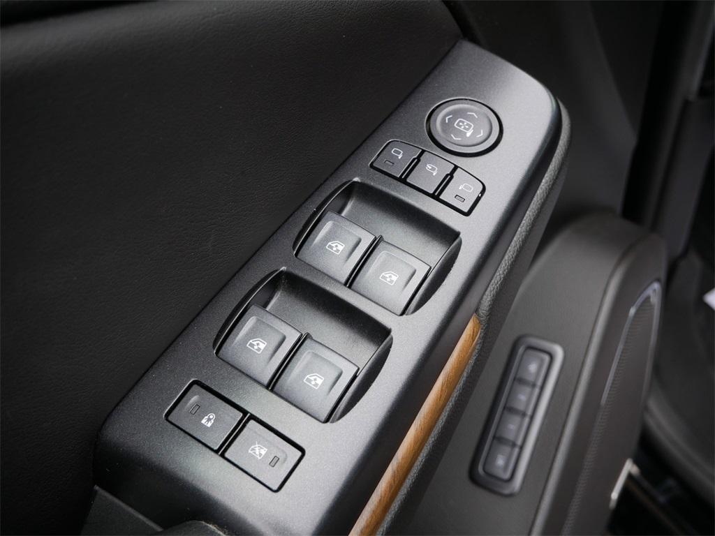used 2020 GMC Yukon XL car, priced at $28,299