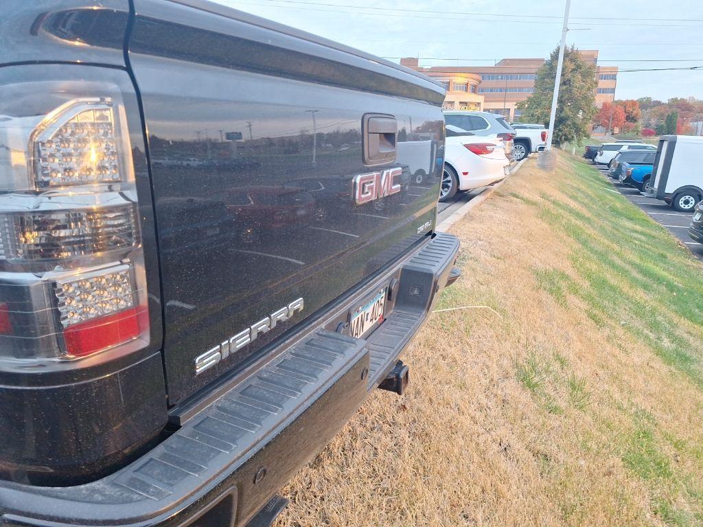 used 2015 GMC Sierra 1500 car, priced at $27,599