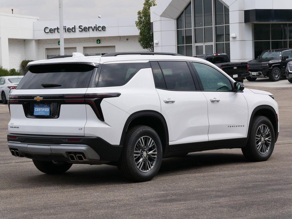 used 2024 Chevrolet Traverse car, priced at $36,877