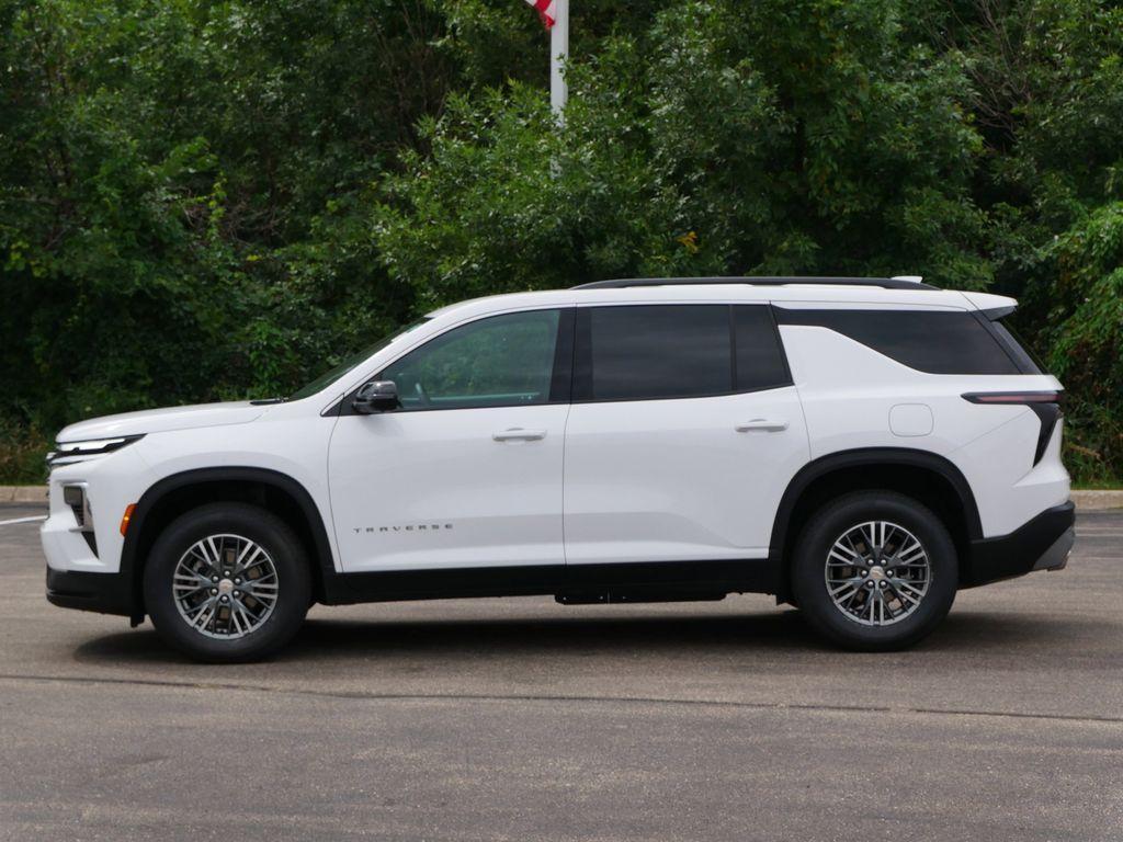 used 2024 Chevrolet Traverse car, priced at $36,877