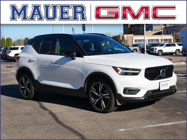 used 2020 Volvo XC40 car, priced at $24,669