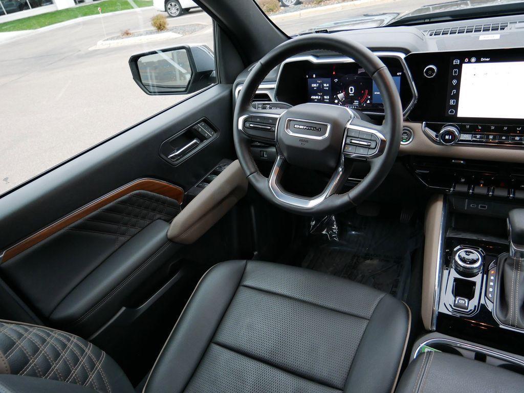 used 2023 GMC Canyon car, priced at $41,379